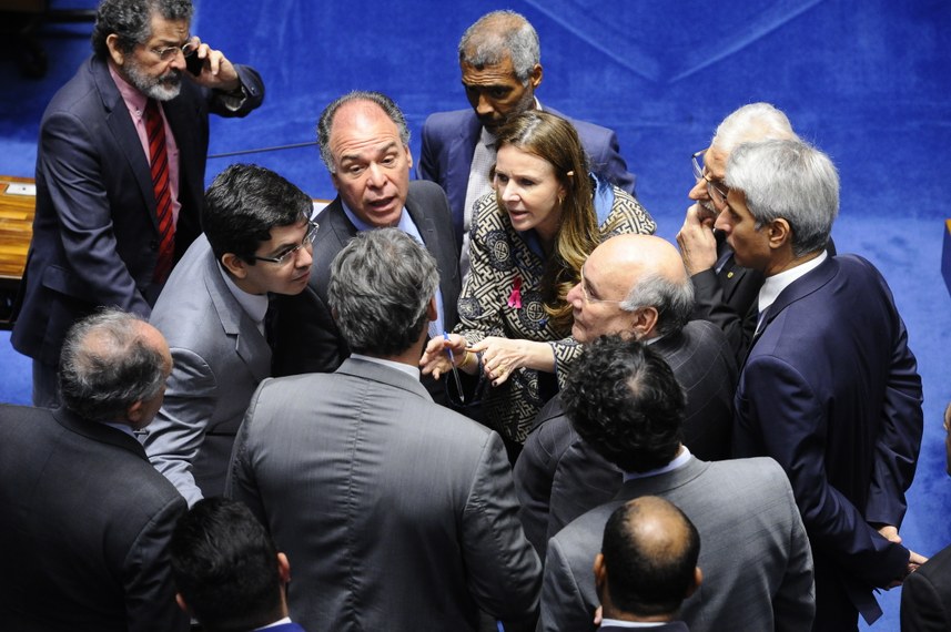 Proposta de reforma eleitoral é sancionada com veto à censura na internet